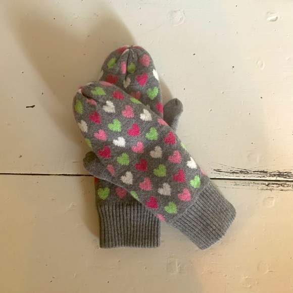 GAP Heart Mittens š š§¤ - Picture 4 of 4